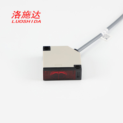 Retro Yansıtıcı Kare Fotoelektrik Yakınlık Sensörü Anahtarı DC Q50 Plastik Şekil Kızılötesi Işık